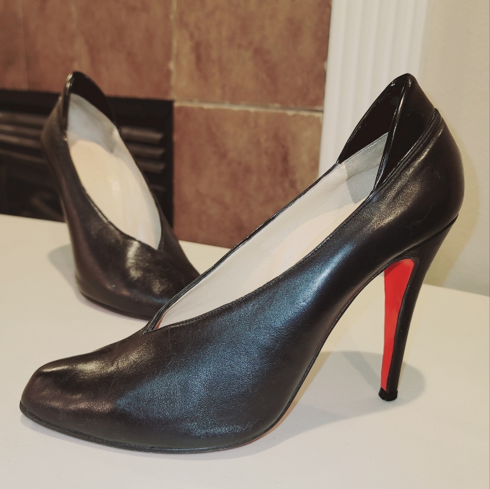 Vtg CHRISTIAN LOUBOUTIN Auth. Bootie Moc Style Blk Leather Career High Heels 10